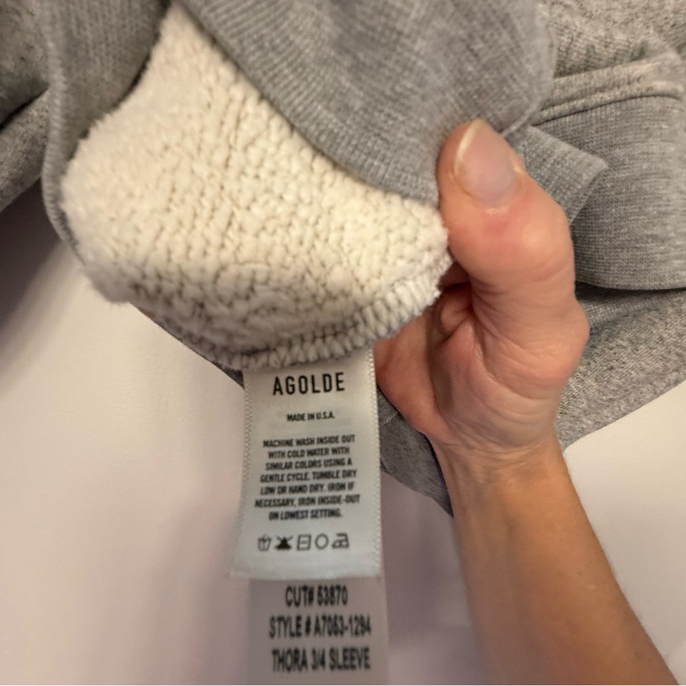 AGOLDE Gray Crewneck Sweatshirt Women’s Small Fleece Lined Made in 🇺🇸 Minimalist - Picture 4 of 5